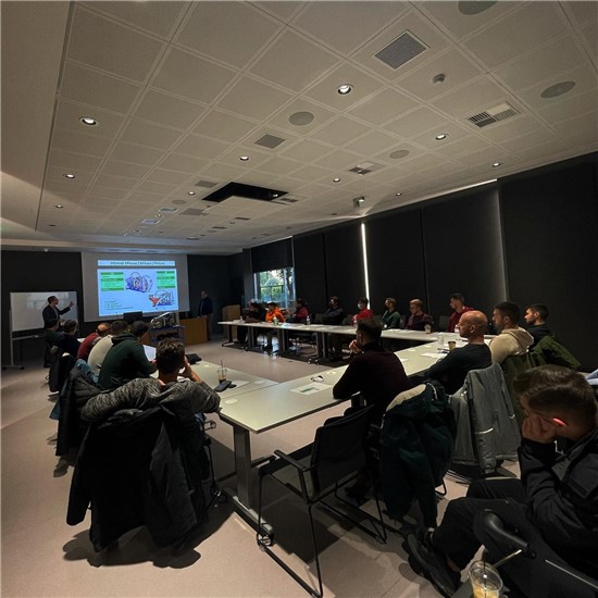 <p>PARAMINA is proud to announce that on Friday the 27th of January, accomplished with great success its seminar on the use & maintenance of our Breathing Air Compressors & Service Screw Air Compressors on board.</p>
%>